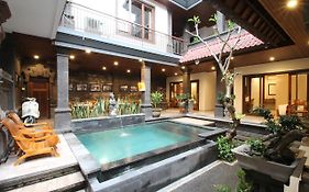 Yuni'S House